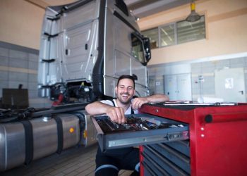 Large Truck Tool Boxes: This Is What Professionals Do