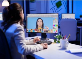 What Skills Do I Need To Have To Take A Graphic Design Course?