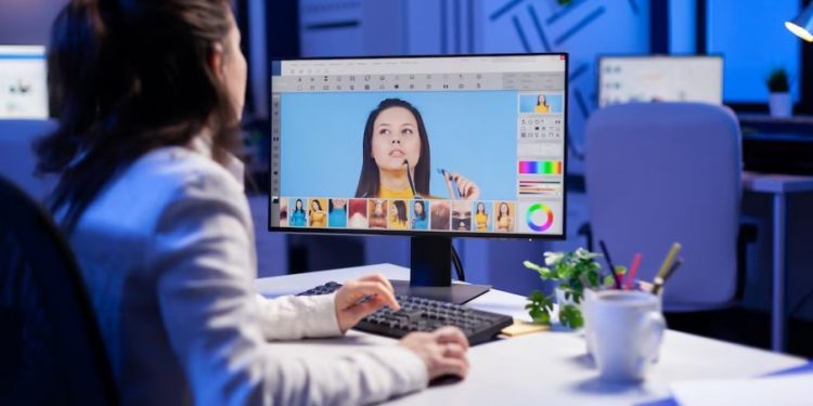 What Skills Do I Need To Have To Take A Graphic Design Course?