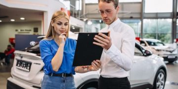 5 Critical Factors to Consider When Selling Your Car Online