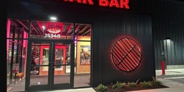Char Bar’s Remarkable BBQ: Parkville’s New Pickleball Sensation!