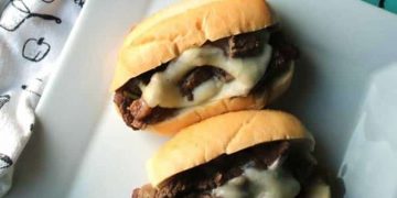 The Ultimate Guide to the Top 10 Places for a Philly Cheesesteak