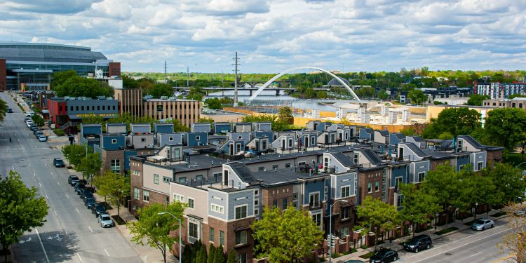 Live Like a Local: Your Perfect Iowa Apartment