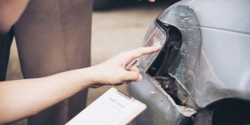 The Role of a Connecticut Auto Accident Lawyer in Your Recovery