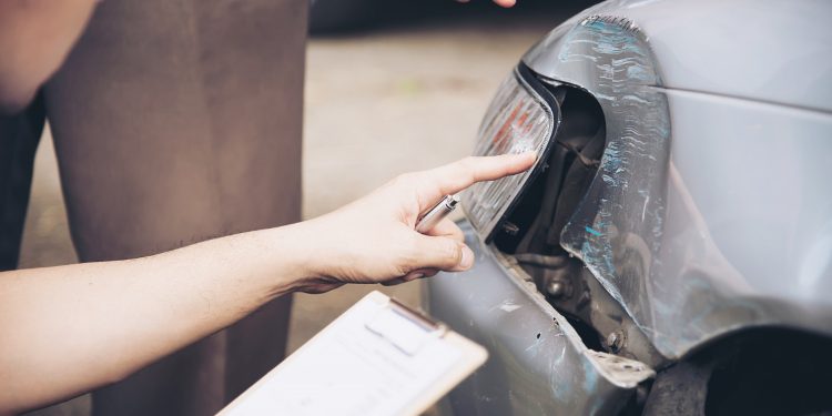 The Role of a Connecticut Auto Accident Lawyer in Your Recovery