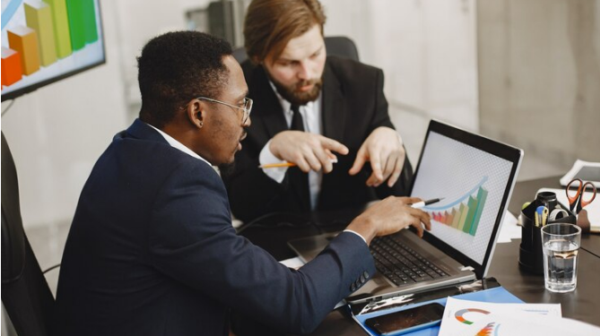 Coinrule Beginner’s Guide: Automated Trading vs. Manual Trading