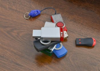 USB 3.0 vs USB 3.1: How to Choose the Right One?