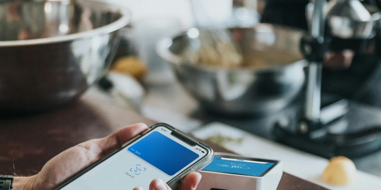 How to Choose the Best SMS Payment Service for Your Business