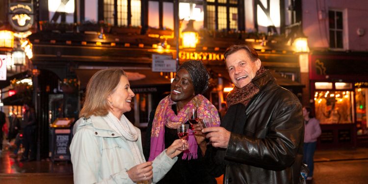 The Glamorous World of Gangnam Host Bars: Seoul’s Ultimate Nightlife Experience